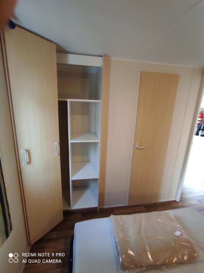 Mobil Home 5-6 Personnes - Climatise ปอร์-ลา-นูแวลล์ ภายนอก รูปภาพ